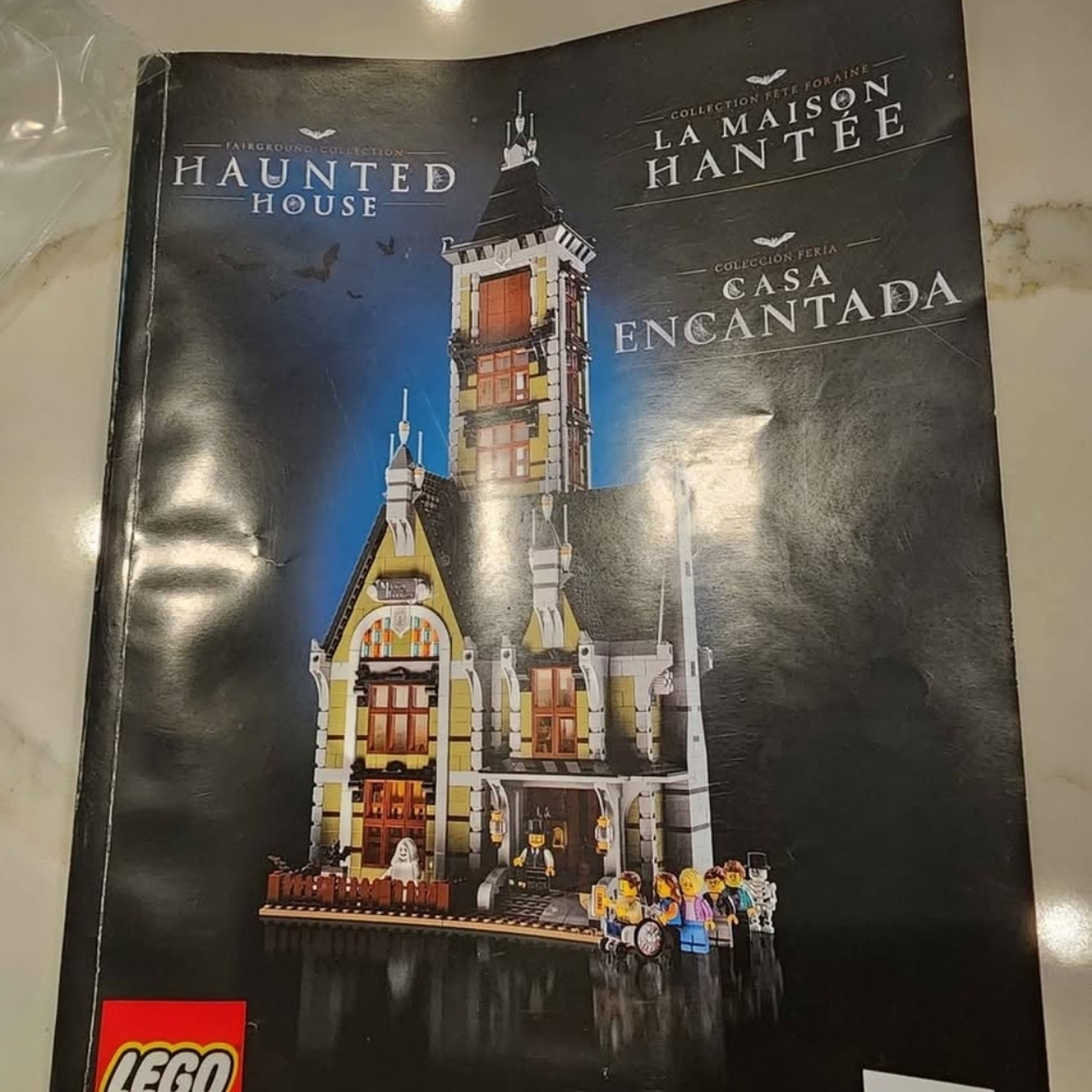 LEGO Haunted House with Mini-Figures